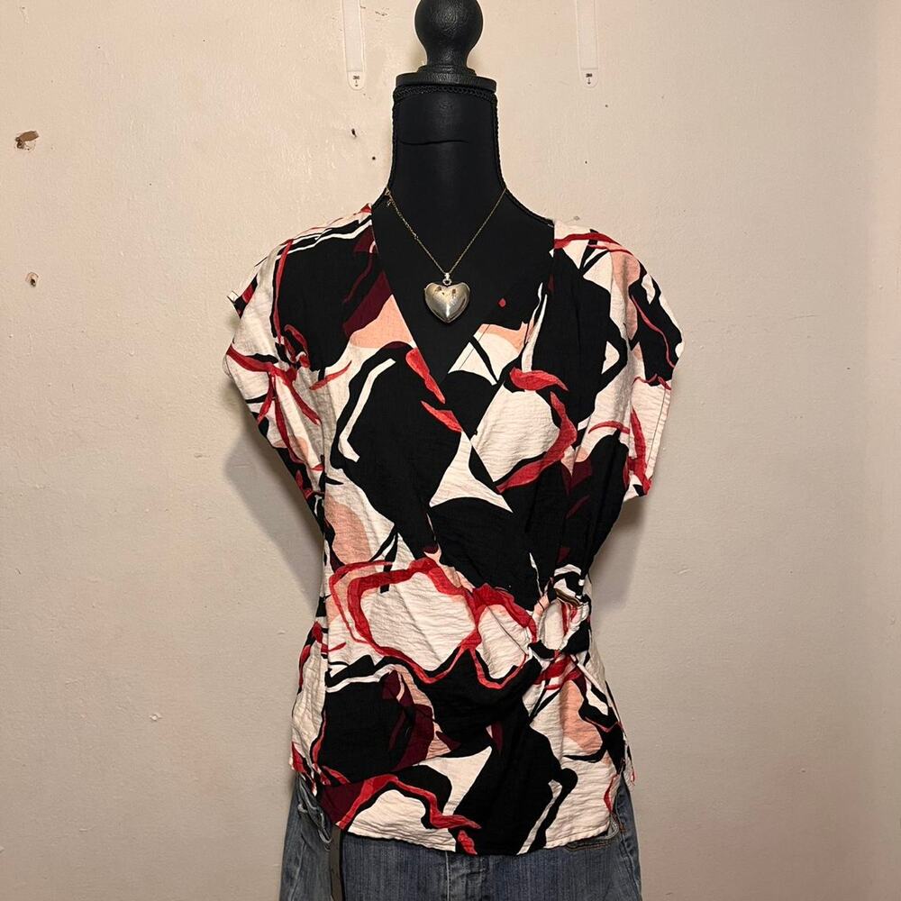 boho fairy core Nine West pink black n white ballerina wrap top with gold ring